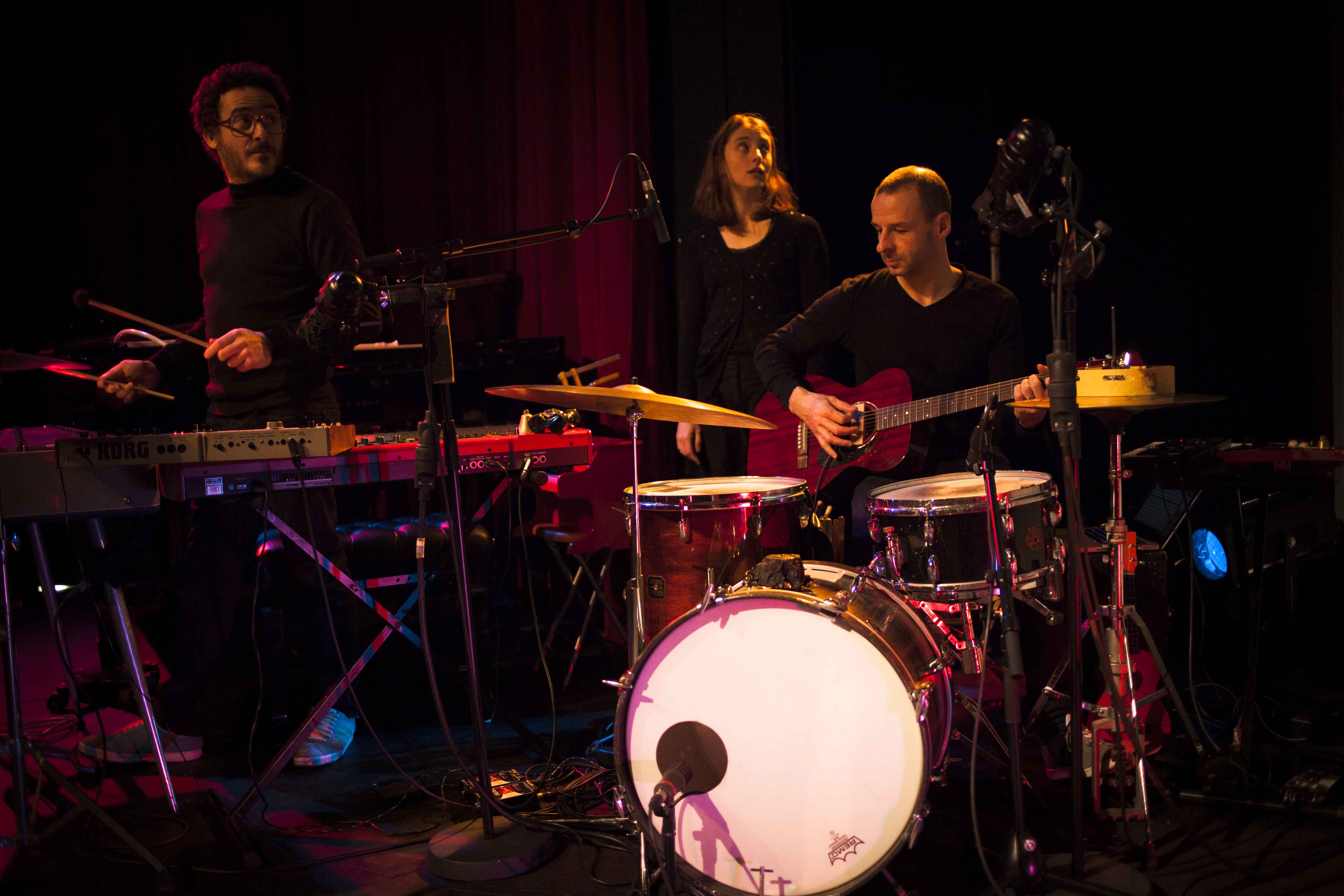 spectacles - blank - Spectacles