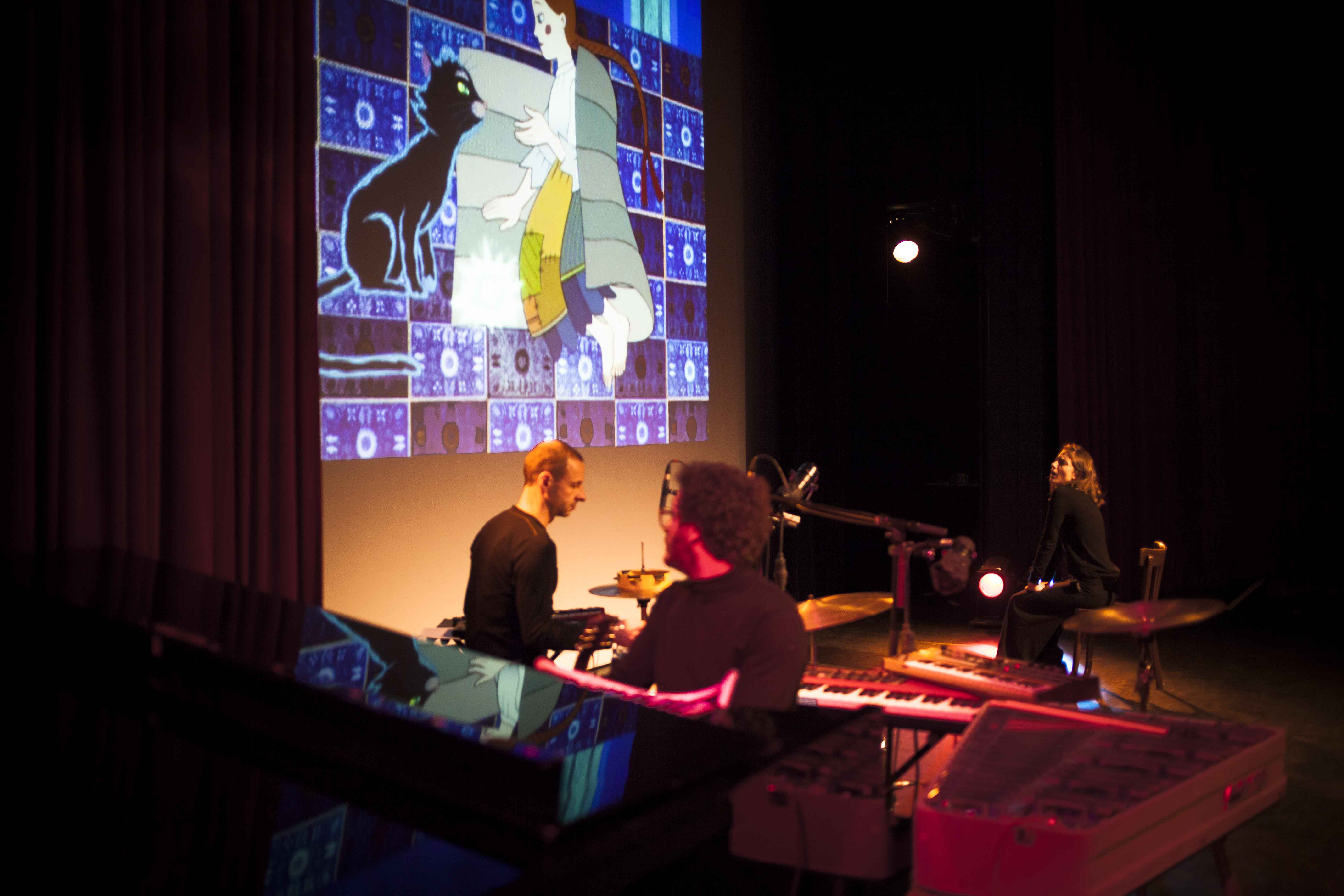 spectacles - blank - Spectacles