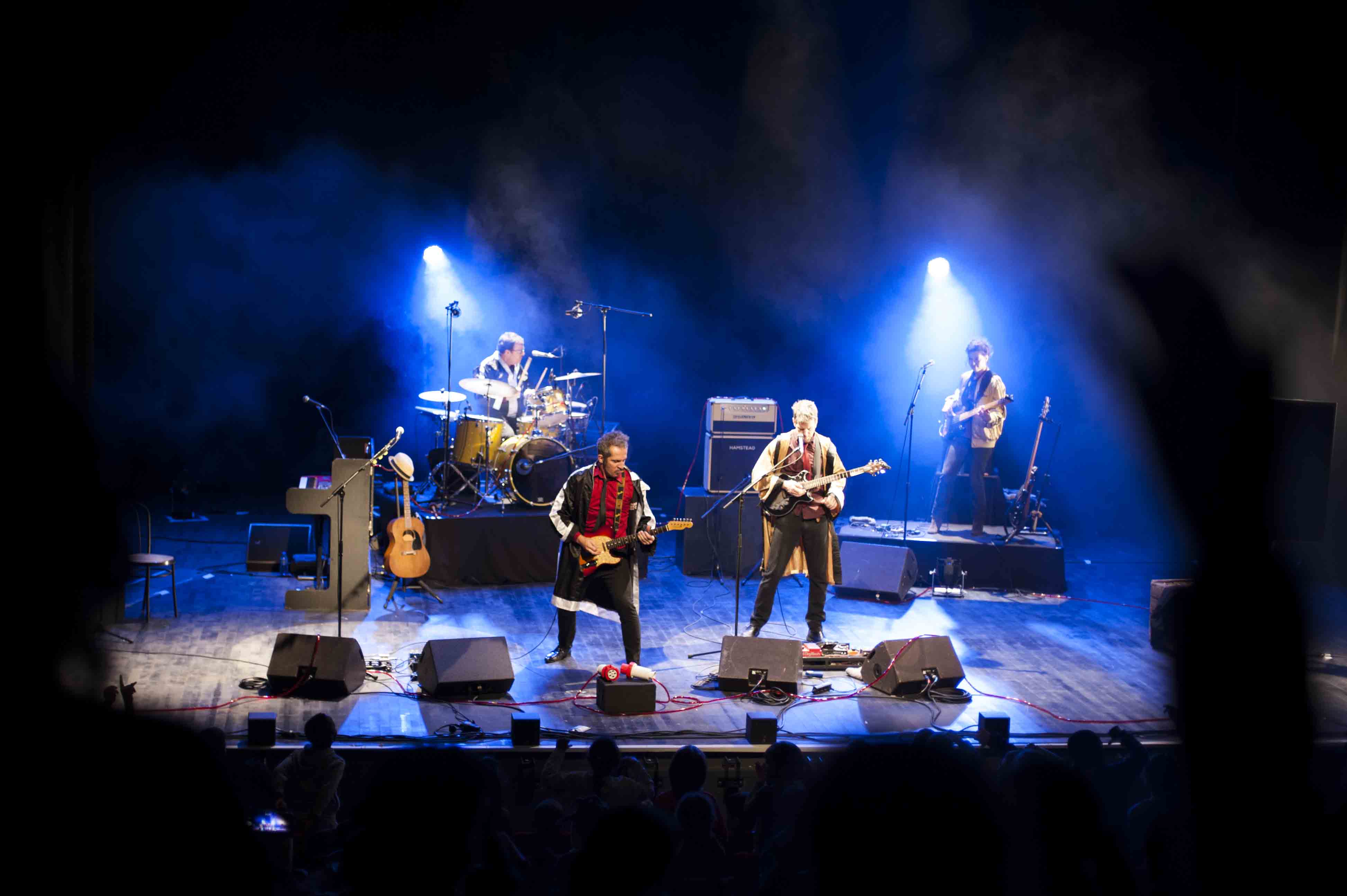 spectacles - blank - Spectacles